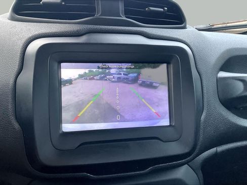 Used 2018 Jeep Renegade Trailhawk AWD/4WD image 23