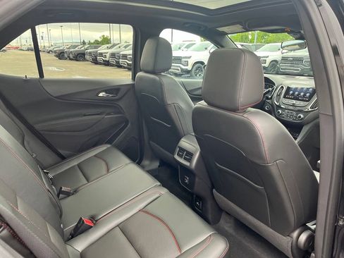 Used 2023 Chevrolet Equinox RS w/ RS Leather Package AWD/4WD image 33