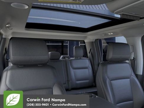 New 2026 Ford F250 Lariat w/ Black Appearance Package image 22