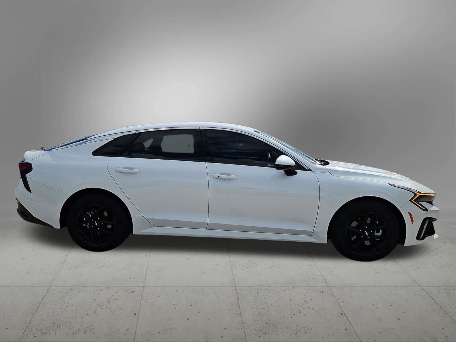 Used 2025 Kia K5 LXS FWD image 6