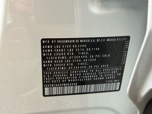 Used 2023 Volkswagen Tiguan SE FWD image 35