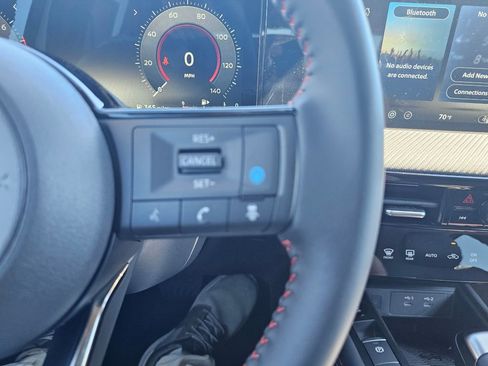 New 2026 Nissan Kicks SR image 18