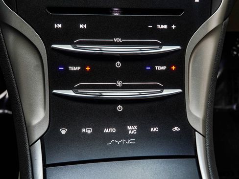 Used 2016 Lincoln MKZ Hybrid w/ Equipment Group 600A Reserve FWD image 21