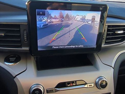 Used 2024 Ford Explorer XLT w/ Equipment Group 202A image 11