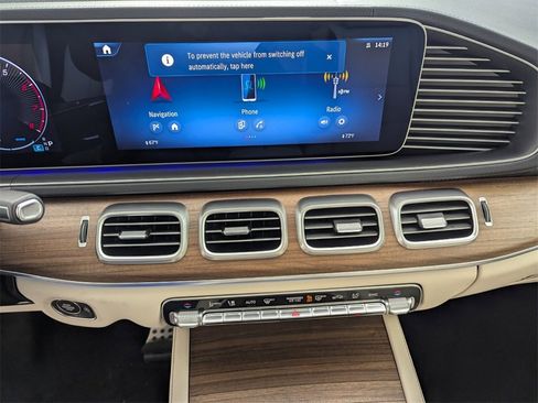 New 2026 Mercedes-Benz GLS 450 4MATIC image 18