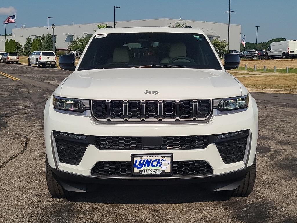 New 2026 Jeep Grand Cherokee Limited w/ Luxury Tech Group II AWD/4WD image 7