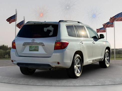 Used 2010 Toyota Highlander SE image 10
