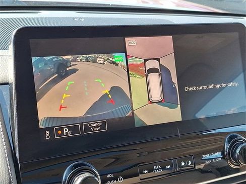 Used 2022 Nissan Armada Platinum w/ Captain's Chairs Package image 19