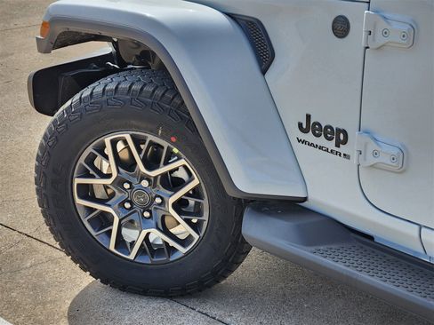 New 2026 Jeep Wrangler Unlimited Sahara image 17