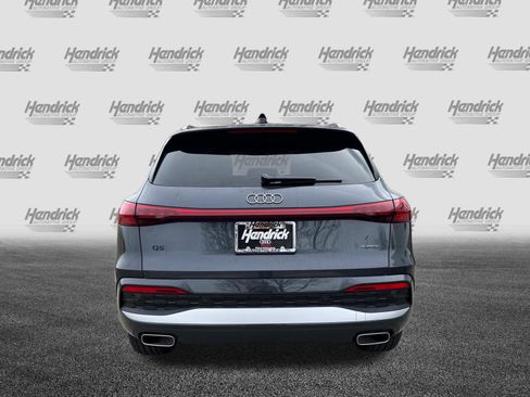 Certified 2025 Audi Q5 Premium AWD/4WD image 8