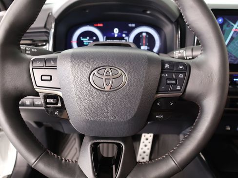 Used 2026 Toyota Camry XSE w/ Premium Plus Package FWD image 3