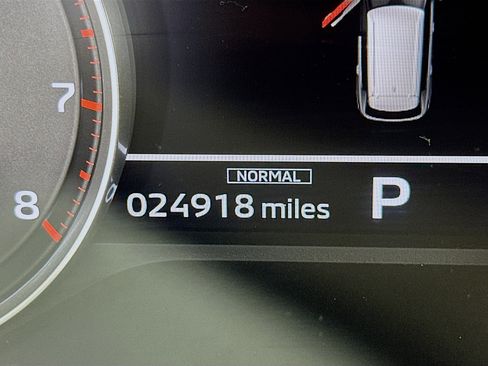 Used 2024 Mitsubishi Outlander SE image 19