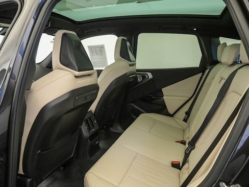 Used 2026 BMW X3 xDrive30i w/ Premium Package AWD/4WD image 18
