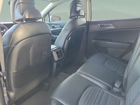 Used 2023 Kia Sportage SX FWD image 6