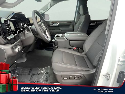 New 2025 GMC Sierra 1500 Elevation image 19