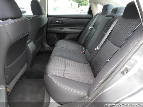 Used 2017 Nissan Altima 2.5 S w/ Power Driver Seat Package FWD image 14