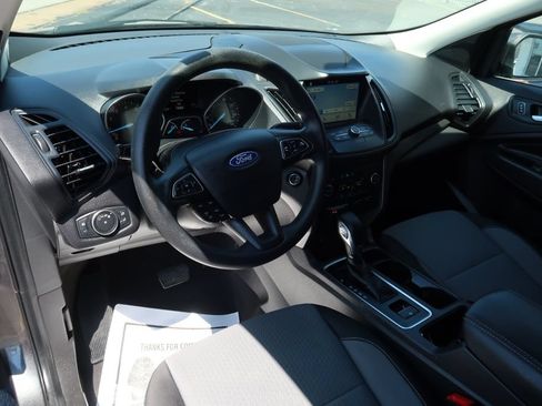 Used 2019 Ford Escape SE FWD image 6