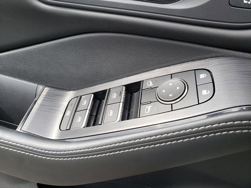 Certified 2023 Nissan Rogue SL w/ SL Premium Package image 31