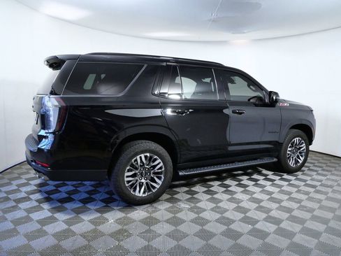 Used 2025 Chevrolet Tahoe Z71 w/ Z71 Off-Road Package AWD/4WD image 8