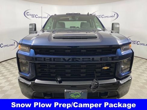 Certified 2022 Chevrolet Silverado 2500 Custom w/ Custom Value Package AWD/4WD image 10