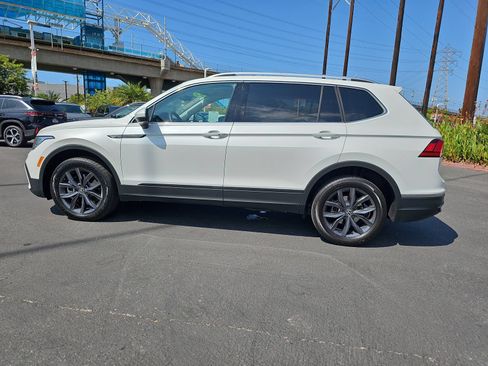 Used 2023 Volkswagen Tiguan SE FWD image 8