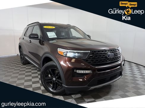 Used 2020 Ford Explorer XLT w/ Equipment Group 202A AWD/4WD image 1