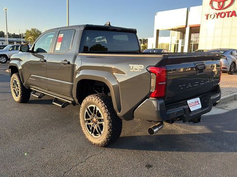 New 2025 Toyota Tacoma TRD Sport image 3