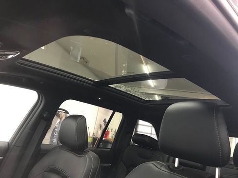 New 2025 Jeep Grand Cherokee Limited image 28