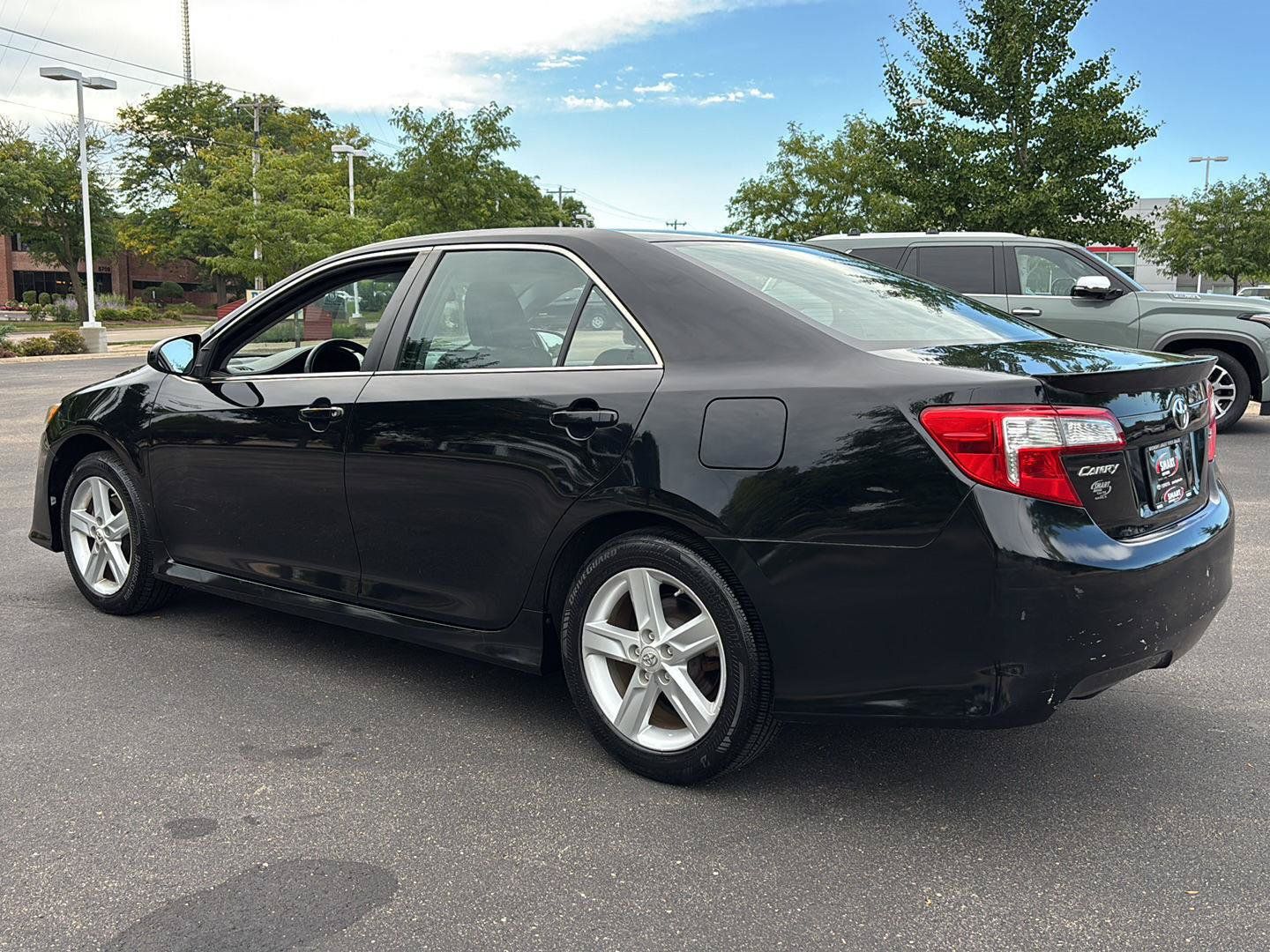 Used 2012 Toyota Camry SE FWD image 23