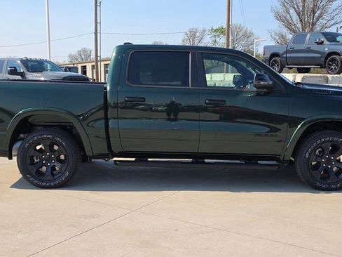 New 2026 RAM 1500 4x4 Crew Cab image 7