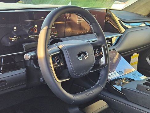 New 2026 INFINITI QX80 Autograph w/ Premium Cargo Package image 11