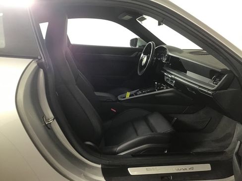 Certified 2021 Porsche 911 Carrera 4 AWD/4WD image 21