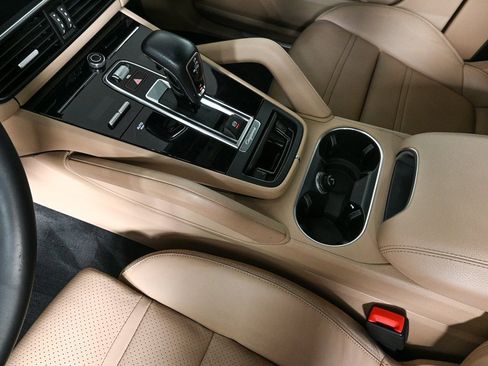 Used 2023 Porsche Cayenne Coupe w/ Premium Package image 19