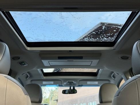 Used 2014 Toyota Sienna Limited image 36