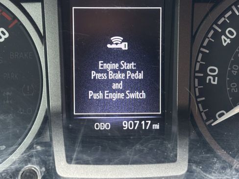 Used 2021 Toyota Tacoma TRD Off-Road w/ TRD Premium Off Road Package image 6