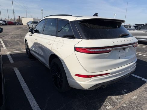 Used 2024 Lincoln Corsair Reserve w/ Jet Appearance Package image 8