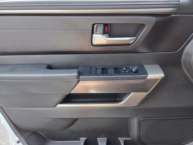 Used 2025 Toyota Sequoia SR5 AWD/4WD image 36