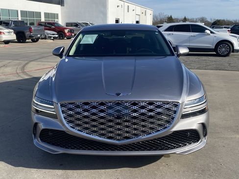 Used 2025 Genesis G80 2.5T image 8