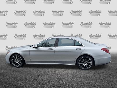 Used 2019 Mercedes-Benz S 560 Sedan image 7