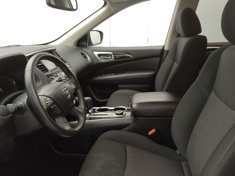 Used 2020 Nissan Pathfinder SV AWD/4WD image 17