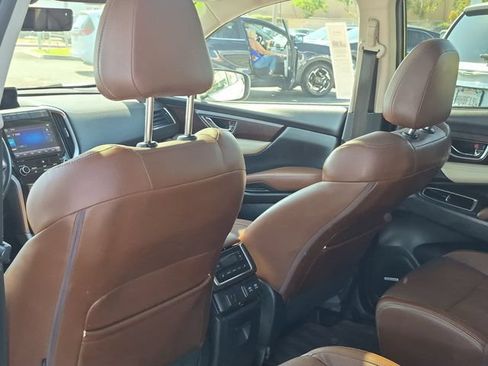 Used 2019 Subaru Ascent Touring w/ Popular Package #3 AWD/4WD image 28