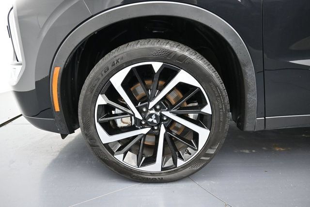 Used 2024 Mitsubishi Outlander SE AWD/4WD image 10