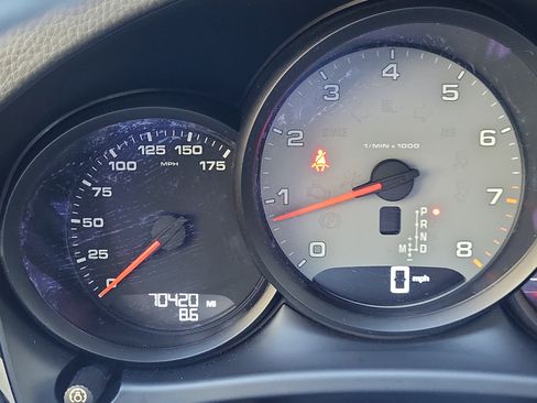 Certified 2019 Porsche Macan S AWD/4WD image 34