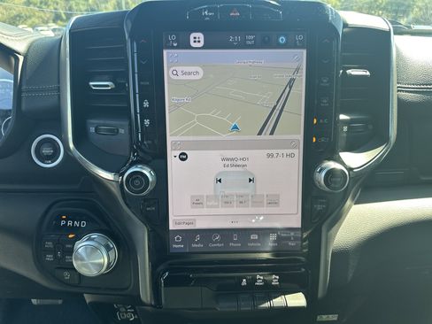 Used 2025 RAM 1500 Laramie image 29