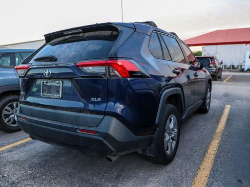 Used 2021 Toyota RAV4 XLE image 8