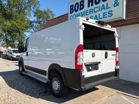 Used 2025 RAM ProMaster 2500 w/ U-Haul Equipment Group FWD image 8