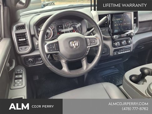 New 2025 RAM 4500 Tradesman AWD/4WD image 9