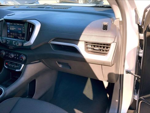 Used 2022 GMC Terrain SLE w/ Driver Convenience Package image 46