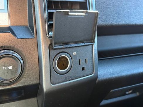 Used 2018 Ford F150 XLT w/ Equipment Group 302A Luxury image 16