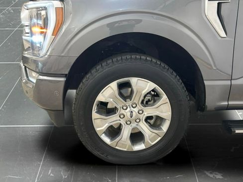 Used 2023 Ford F150 Platinum image 17
